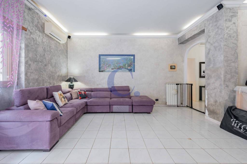 appartamento in vendita a Roma in zona Ostia