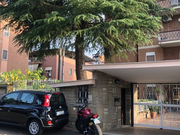 appartamento in vendita a Roma in zona San Basilio