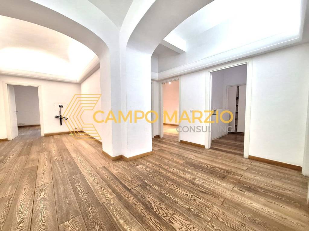 appartamento in vendita a Roma in zona Campo Marzio