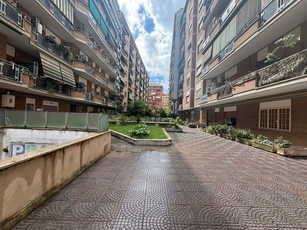 appartamento in vendita a Roma in zona Portuense