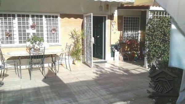 appartamento in vendita a Roma in zona Portuense