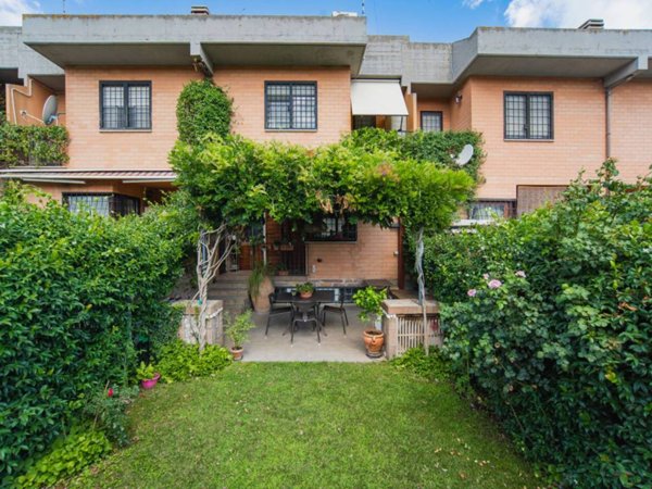 casa indipendente in vendita a Roma in zona Olgiata