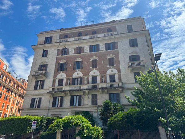 appartamento in vendita a Roma in zona Nomentano