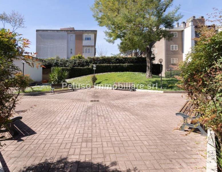 appartamento in vendita a Roma in zona Castel di Leva