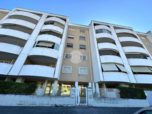 appartamento in vendita a Roma in zona Ponte di Nona