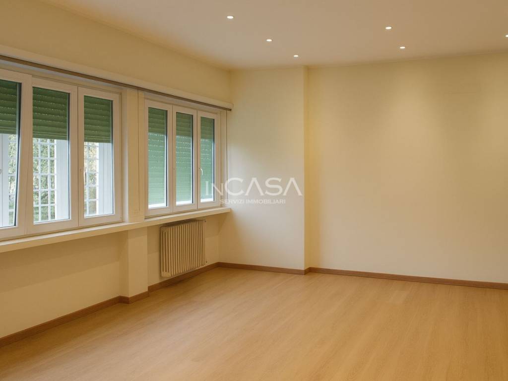 appartamento in vendita a Roma in zona Ostiense