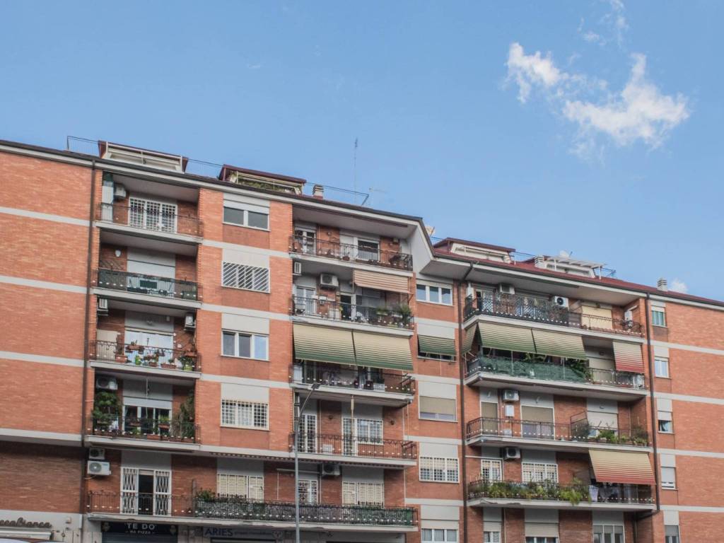 appartamento in vendita a Roma in zona Gianicolense