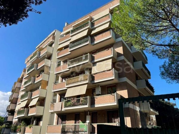 appartamento in vendita a Roma in zona Monte Sacro/Talenti