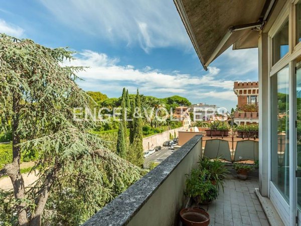 appartamento in vendita a Roma in zona Gianicolense