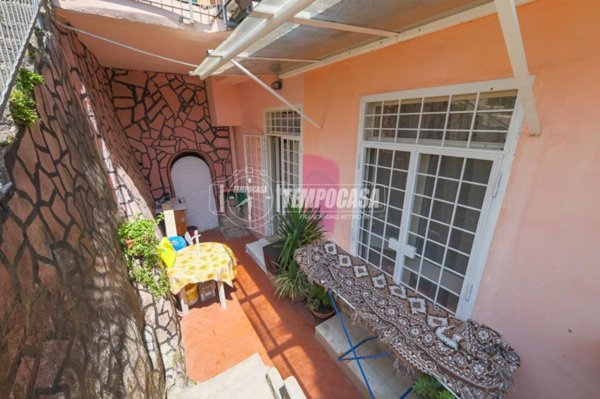 appartamento in vendita a Roma in zona Tomba di Nerone