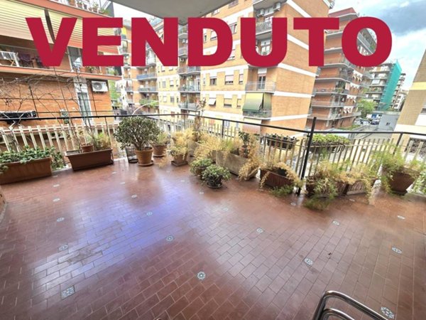 appartamento in vendita a Roma in zona Appio Claudio