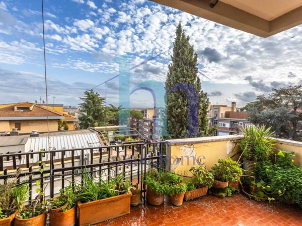 appartamento in vendita a Roma in zona Monte Sacro/Talenti