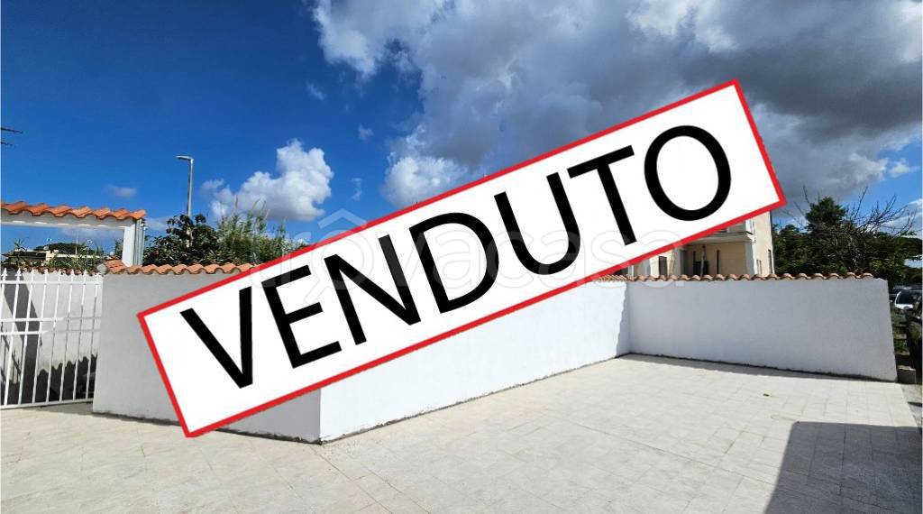 casa indipendente in vendita a Roma in zona Infernetto