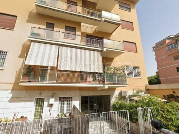 negozio in vendita a Roma in zona Monte Sacro/Talenti