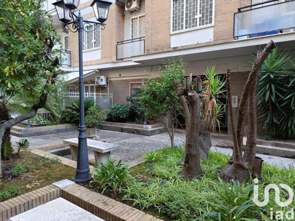 appartamento in vendita a Roma in zona Appio Latino