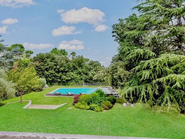 casa indipendente in vendita a Roma in zona Grottarossa