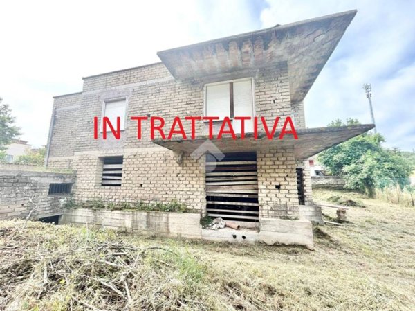 casa indipendente in vendita a Roma in zona Castel di Leva