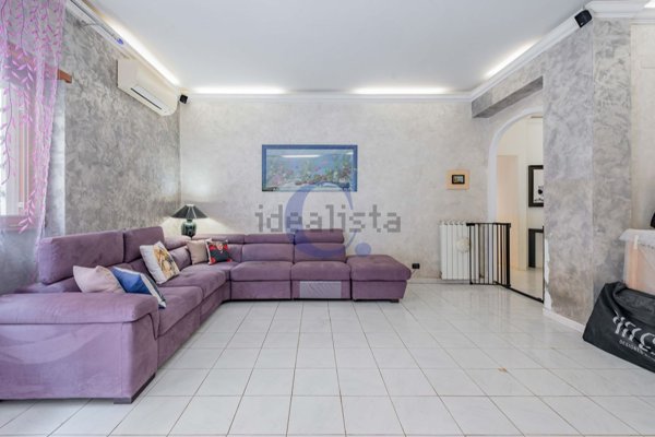 appartamento in vendita a Roma in zona Ostia