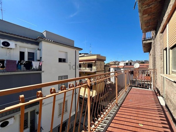 appartamento in vendita a Roma in zona Tor Cervara