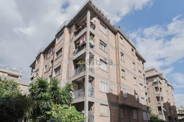 appartamento in vendita a Roma in zona Gianicolense