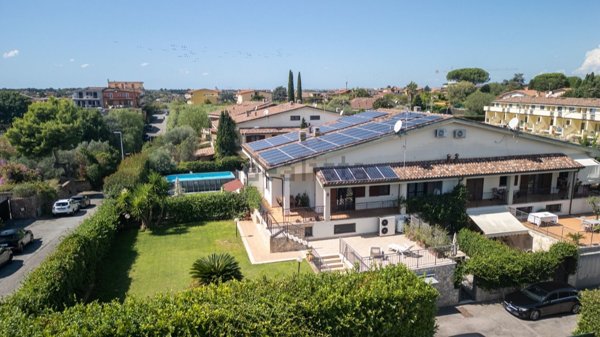 casa indipendente in vendita a Roma in zona Castel di Leva