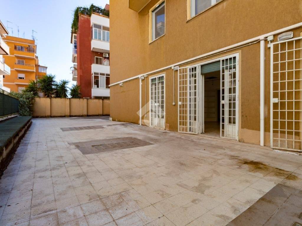 appartamento in vendita a Roma in zona Nomentano