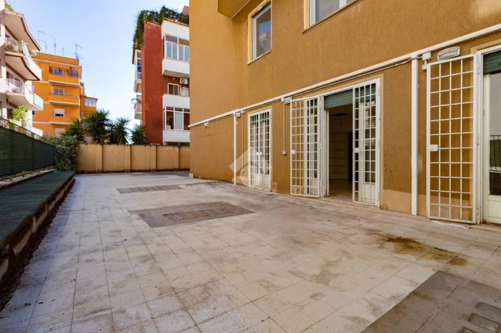 appartamento in vendita a Roma in zona Nomentano
