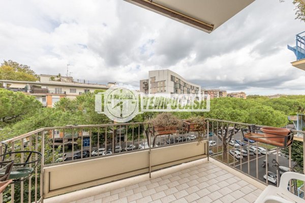 appartamento in vendita a Roma in zona Ostiense