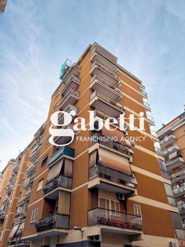 appartamento in vendita a Roma in zona Collatino