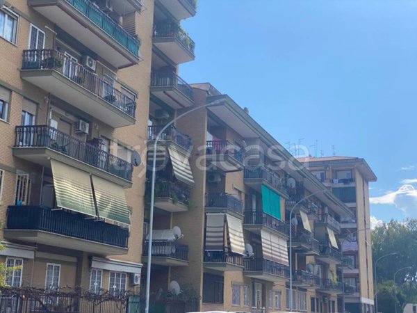 appartamento in vendita a Roma in zona Alessandrino