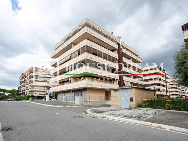 appartamento in vendita a Roma in zona Ponte di Nona