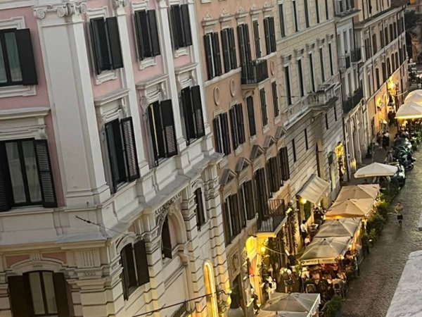 appartamento in vendita a Roma in zona Rione Monti/Campitelli