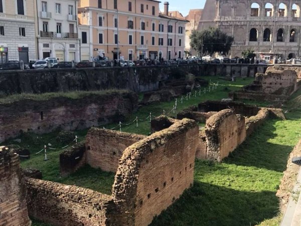 appartamento in vendita a Roma in zona Osteria del Curato