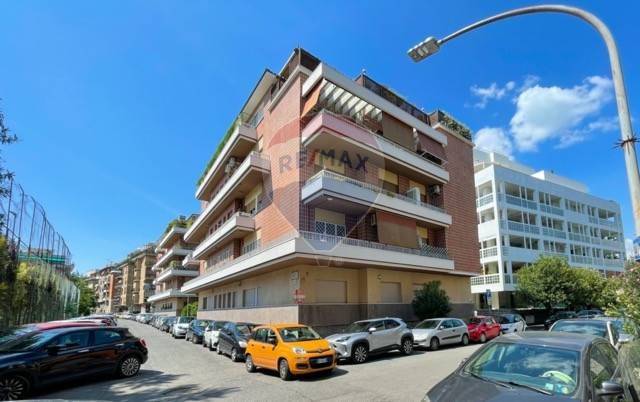 appartamento in vendita a Roma in zona Trieste