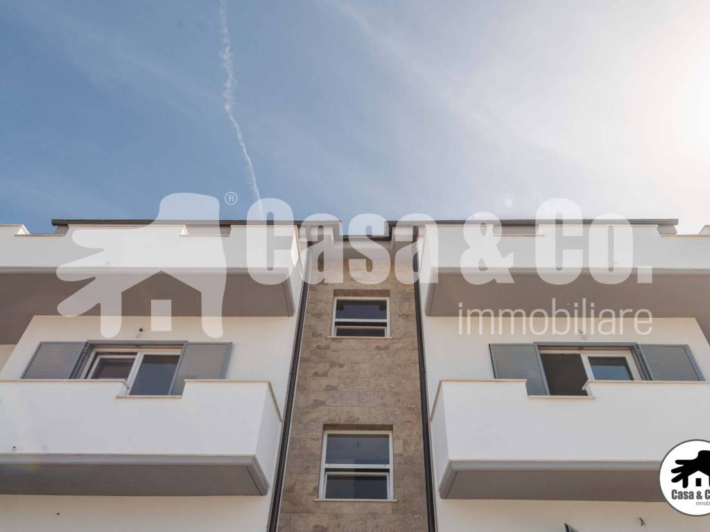 appartamento in vendita a Roma in zona Pantan Monastero