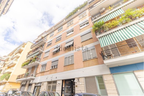 appartamento in vendita a Roma in zona Della Vittoria