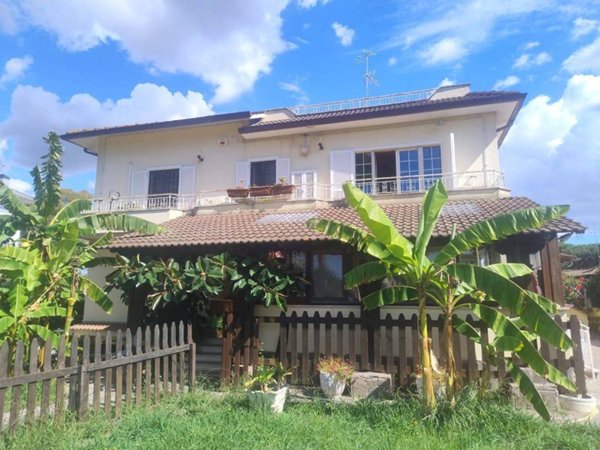 appartamento in vendita a Roma in zona Casal Palocco