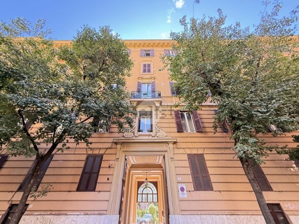 appartamento in vendita a Roma in zona Della Vittoria