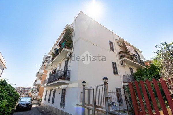 appartamento in vendita a Roma in zona Primavalle