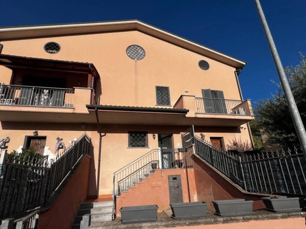 appartamento in vendita a Roma in zona Romanina