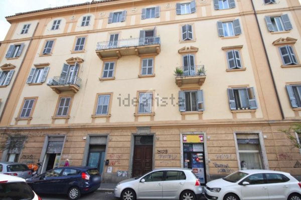 appartamento in vendita a Roma in zona Tuscolano