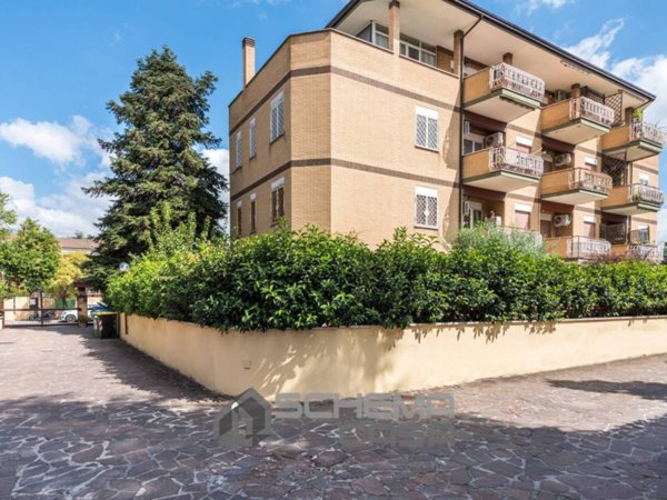 appartamento in vendita a Roma in zona Romanina