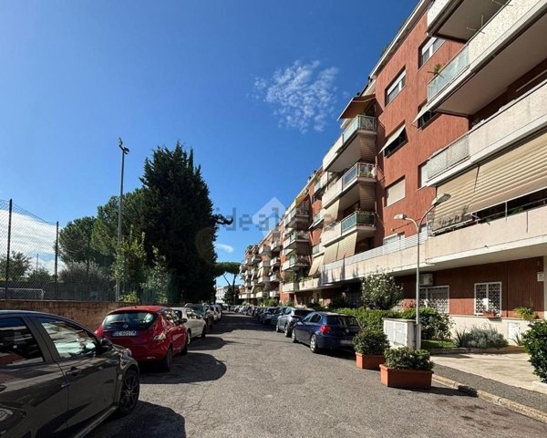 appartamento in vendita a Roma in zona Monte Sacro/Talenti