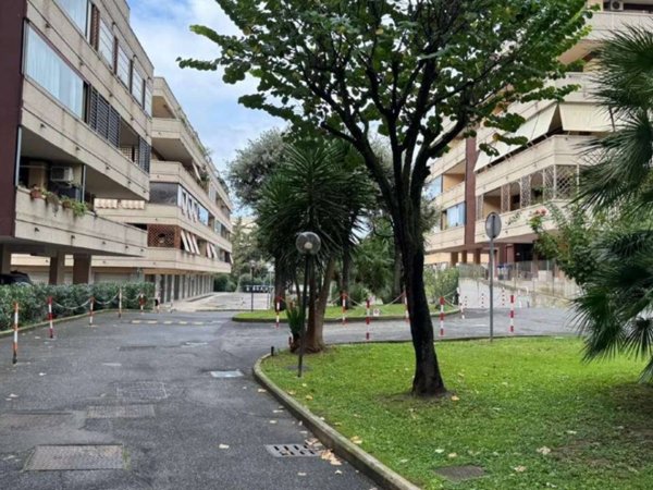 appartamento in vendita a Roma in zona Vitinia