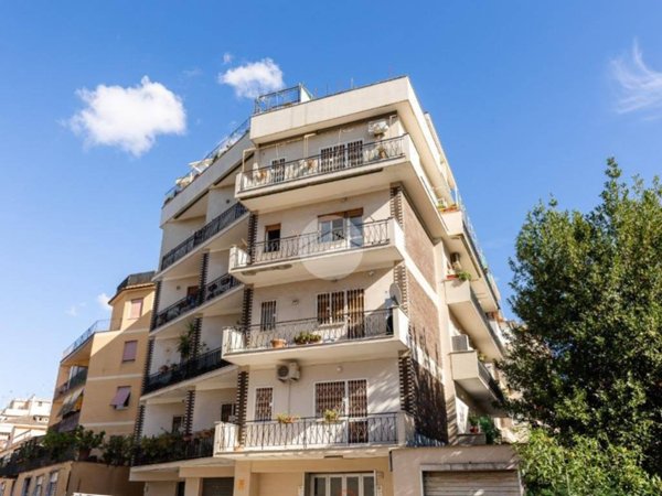 appartamento in vendita a Roma in zona Aurelio