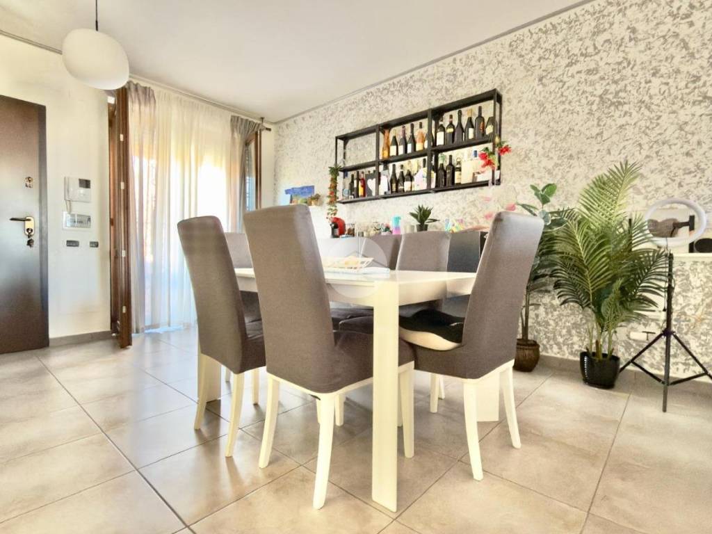 casa indipendente in vendita a Roma in zona Finocchio