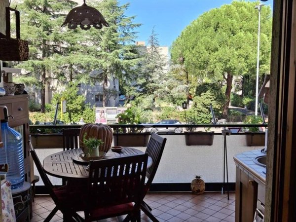 appartamento in vendita a Roma in zona Tor Bella Monaca