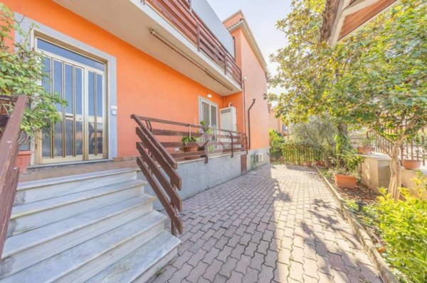 appartamento in vendita a Roma in zona Castelverde
