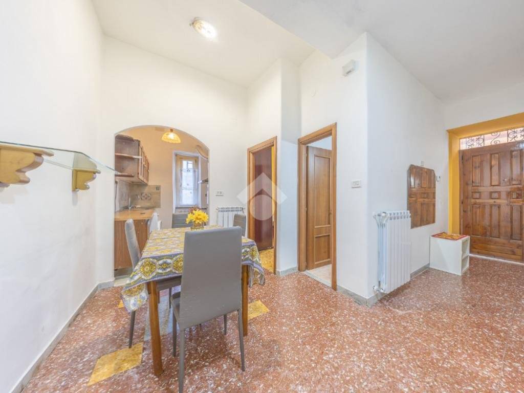 appartamento in vendita a Roma in zona Torre Angela