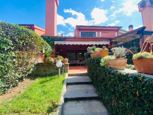 casa indipendente in vendita a Roma in zona Olgiata
